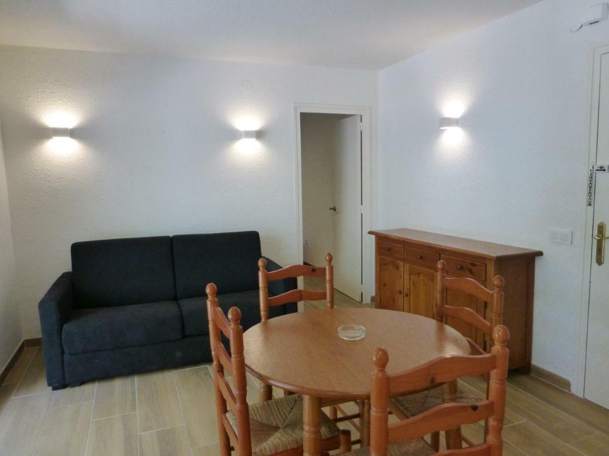Rentalmar Delfos Playa Apartment Salou